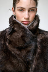 Ashley - Veste en peau lainée grise