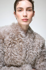 Ella - Veste en peau lainée grise