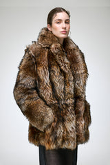 Rhea - Manteau en peau lainée marron foncé