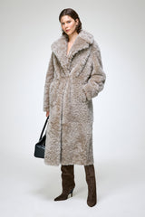 Freja - Manteau en peau lainée stone