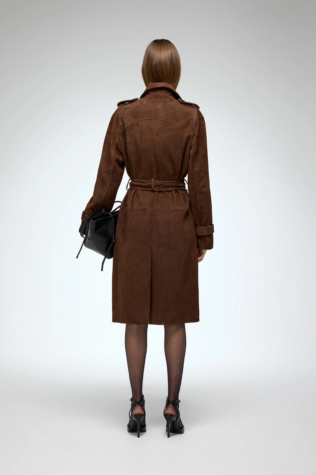 tobacco brown coat Marella | Woman - Short water-repellent cotton-blend trench - blend twill Regular cut Shirt collar with visible snap buttons Raglan sleeves and a drawstring hem Matching detachable hood with a sash that ties at the front Welt pockets Max Mara | Woman -