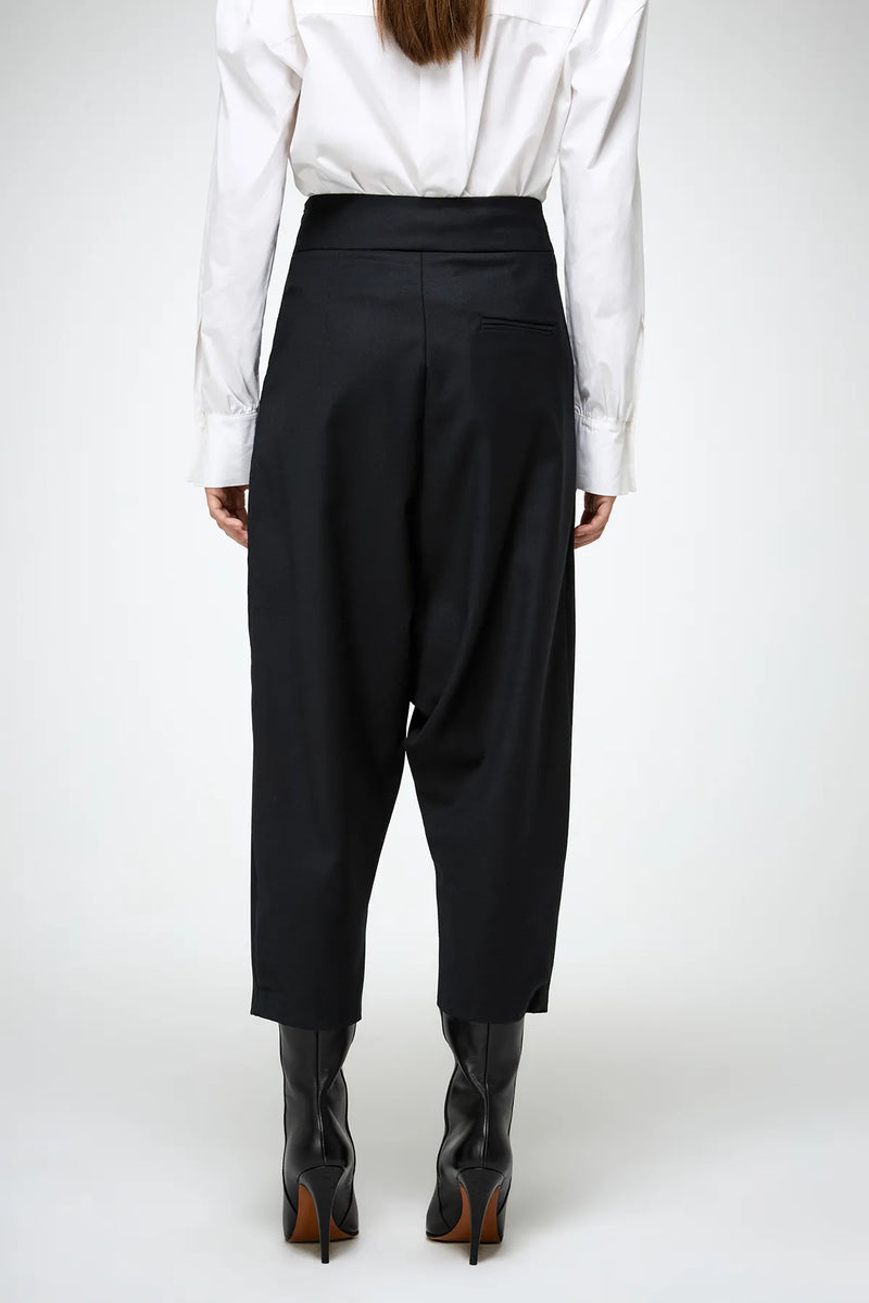 VSP - Laryssa - Black Wool Pant