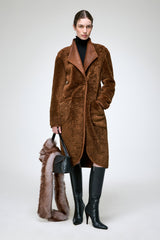 Karin - Manteau en peau lainée marron foncé