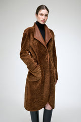 Karin - Manteau en peau lainée marron foncé