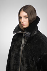 Serena - Veste en shearling noire